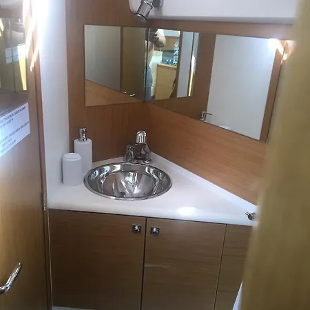 Great Sea - Great Yacht, Unique Experience Ботель *