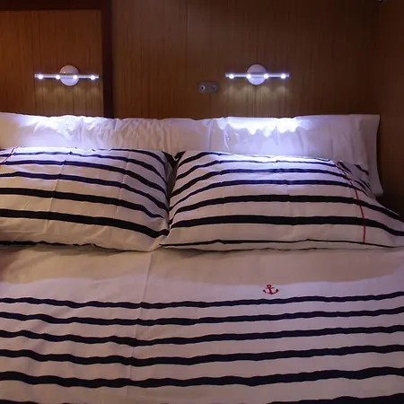 Great Sea - Great Yacht, Unique Experience Ботель *